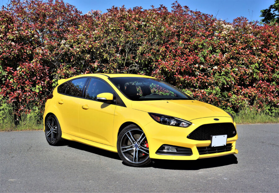 Ford Focus ST Lug Nut Size & Torque Specs