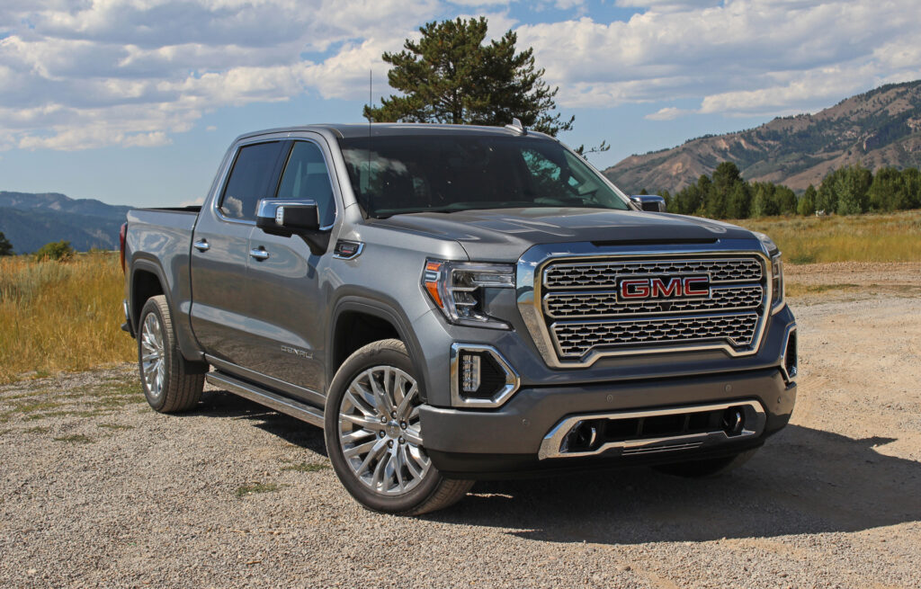 GMC Sierra 1500 Lug Nut Size & Torque Specs