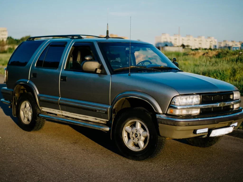 Chevy Blazer: Lug Nut Size