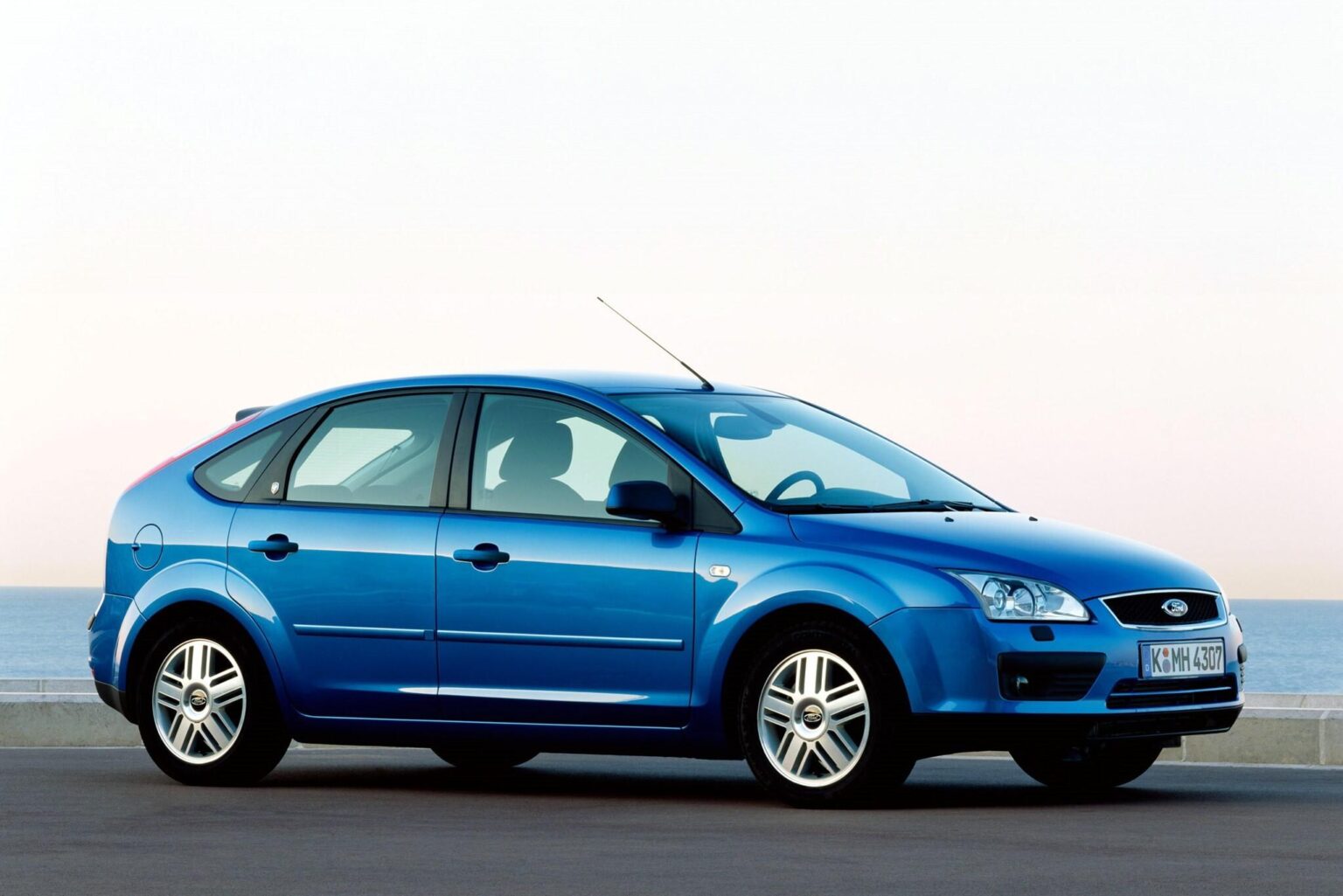 Ford Focus MK2: Unveiling Lug Nut Size & Torque Specs for Optimal Wheel