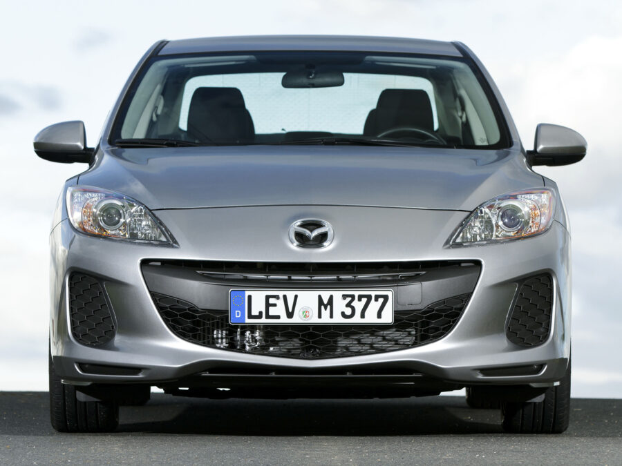 Mazda 3 BL: Lug Nut Size & Torque Specs