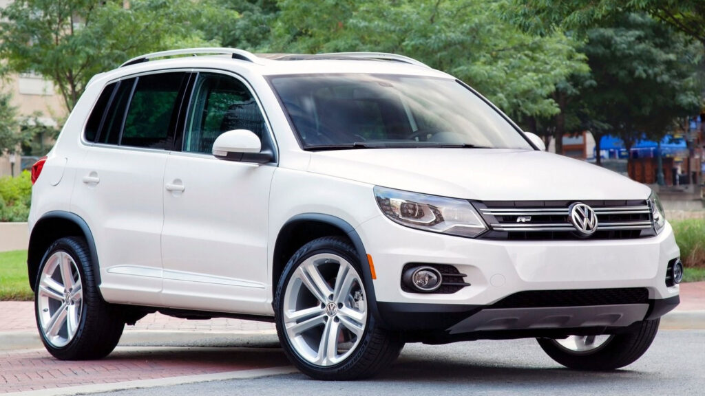 VW Tiguan Lug Nut Size & Torque Specs