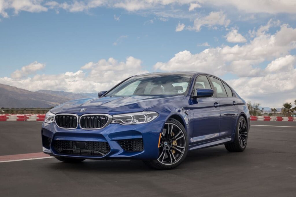 BMW M5 Lug Nut Size & Torque Specs