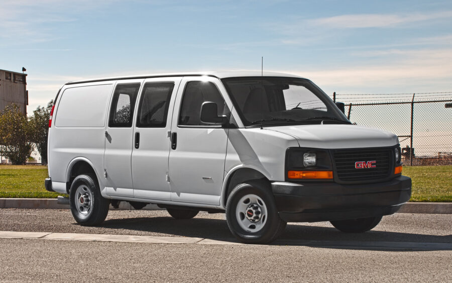 GMC Savana 1500: Lug Nut Size & Torque Specs