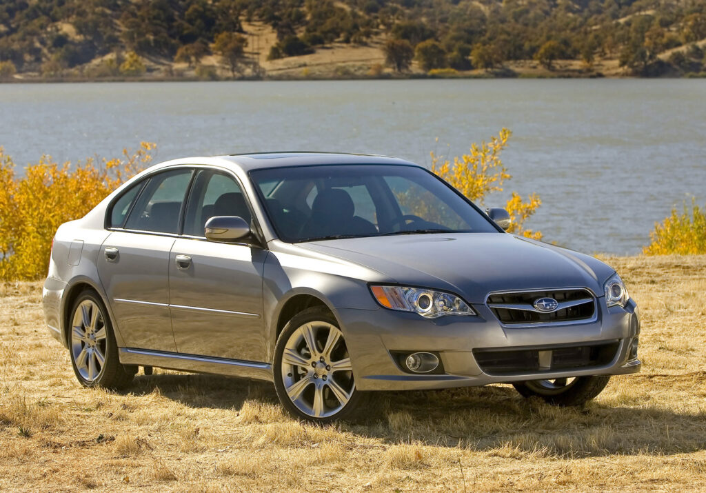 Subaru Legacy: Lug Nut Size & Torque Specs