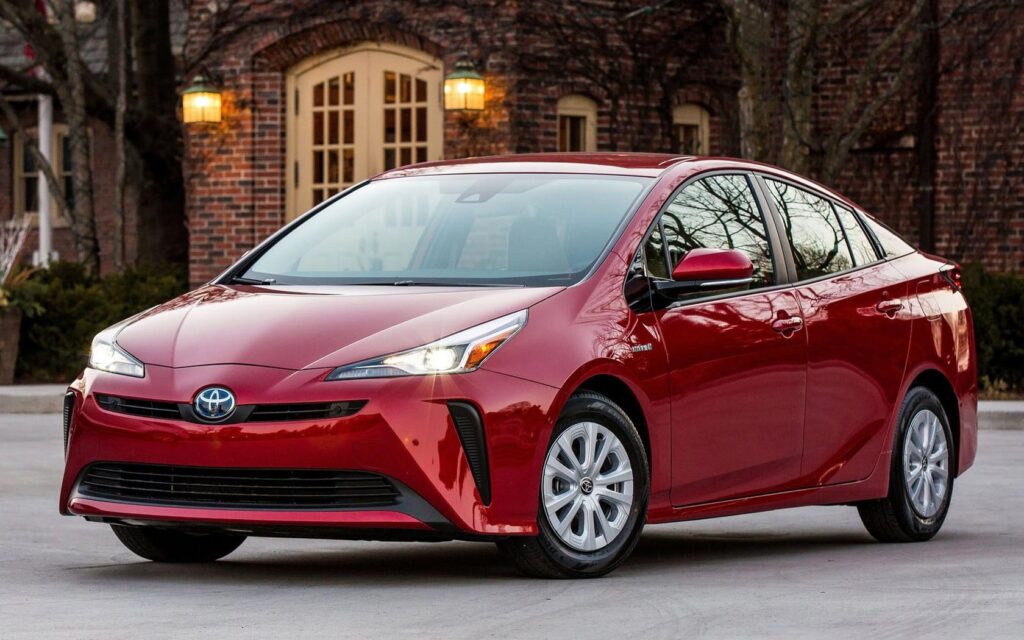 Toyota Prius: Lug Nut Size & Torque Specs