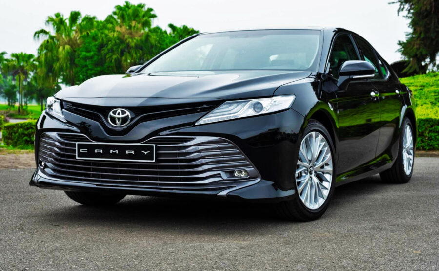 Toyota Camry Lug Nut Size & Torque Specs