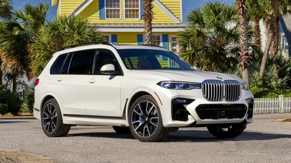 BMW X7 Lug Nut Size & Torque Specs