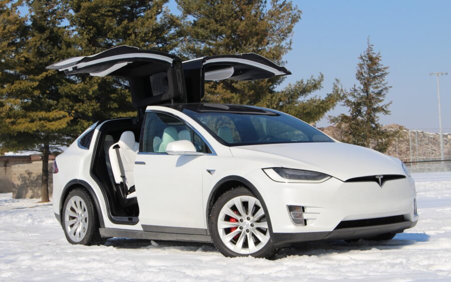 Tesla Model X Lug Nut Size & Torque Specs