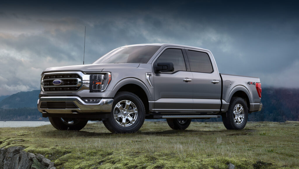 Ford F-150 Lug Nut Size & Torque Specs
